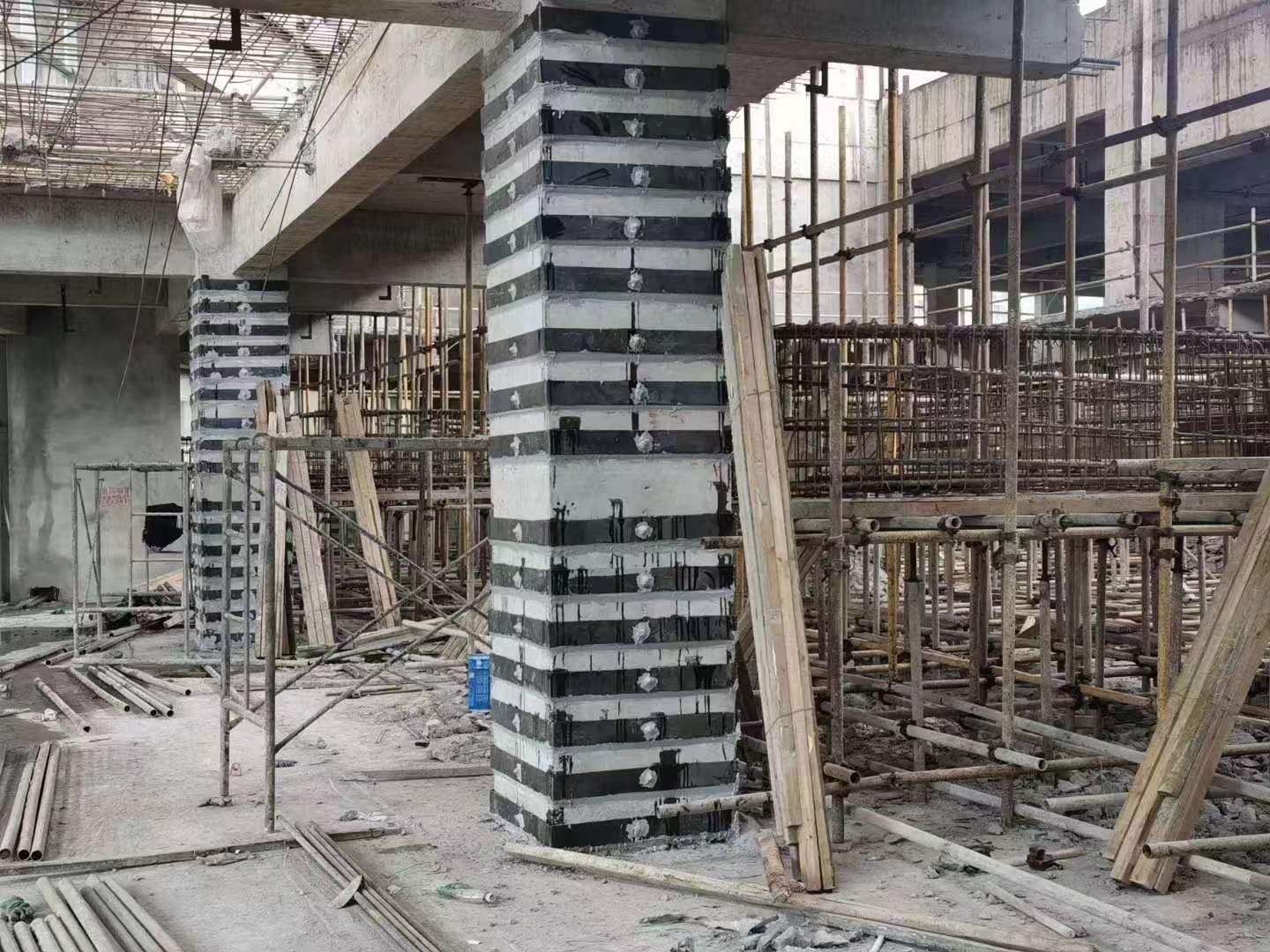 海东柱子包钢加固施工方案